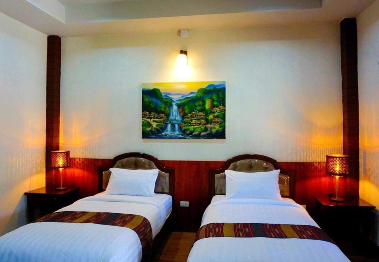Punyin Hotel Inthanon -ปั้นหยิ่น โฮเทล Chom Thong Exterior foto