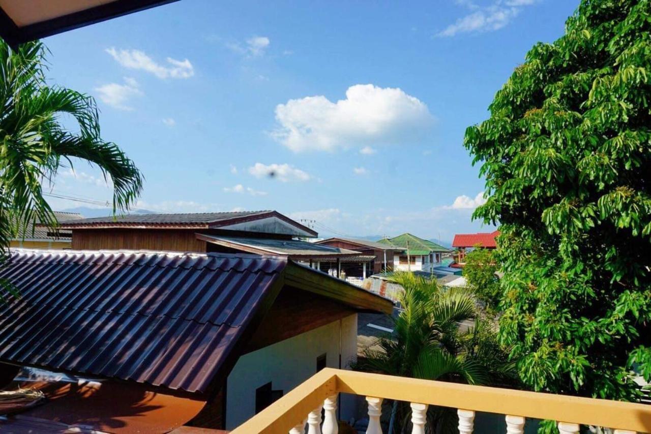 Punyin Hotel Inthanon -ปั้นหยิ่น โฮเทล Chom Thong Exterior foto