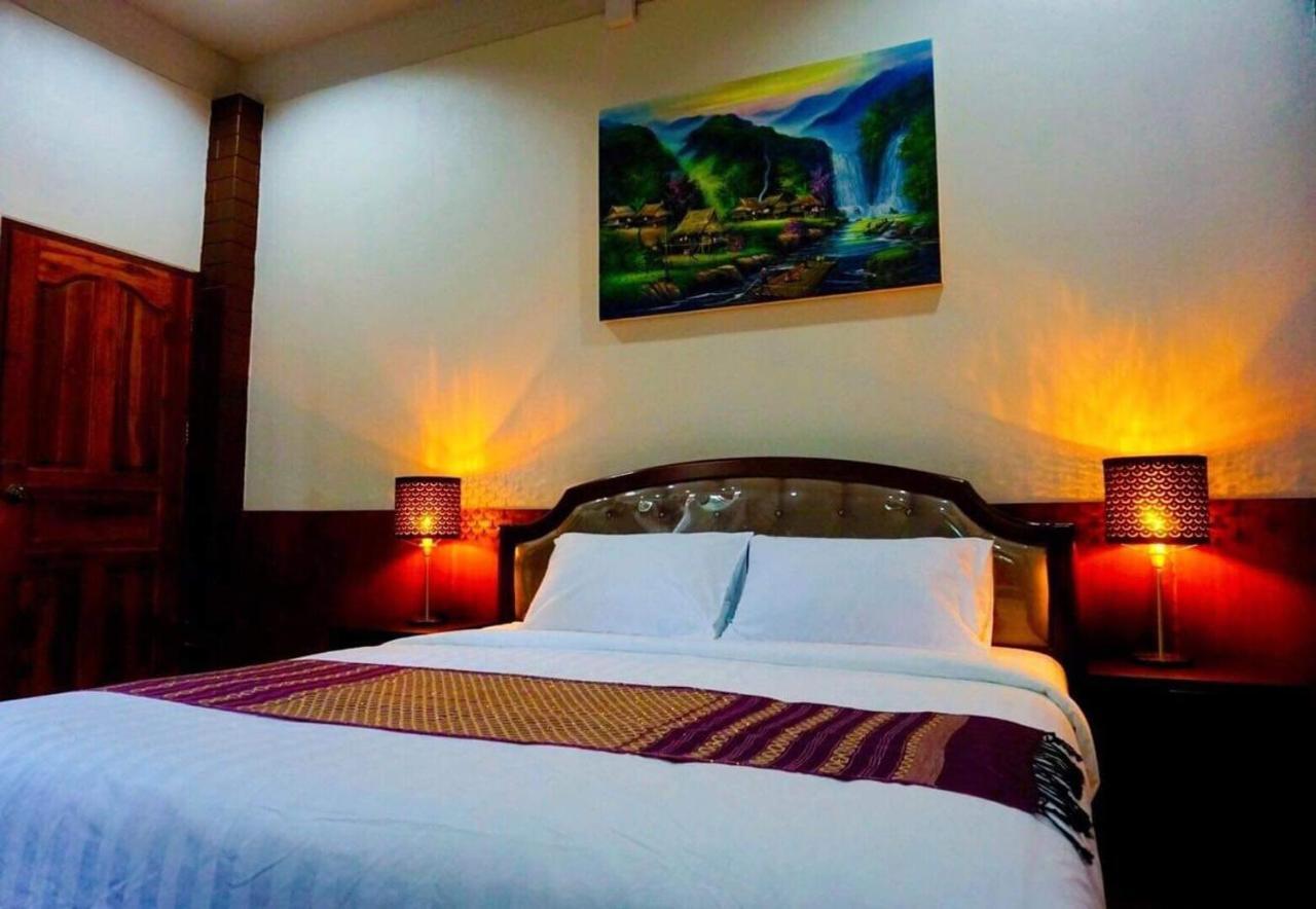 Punyin Hotel Inthanon -ปั้นหยิ่น โฮเทล Chom Thong Exterior foto