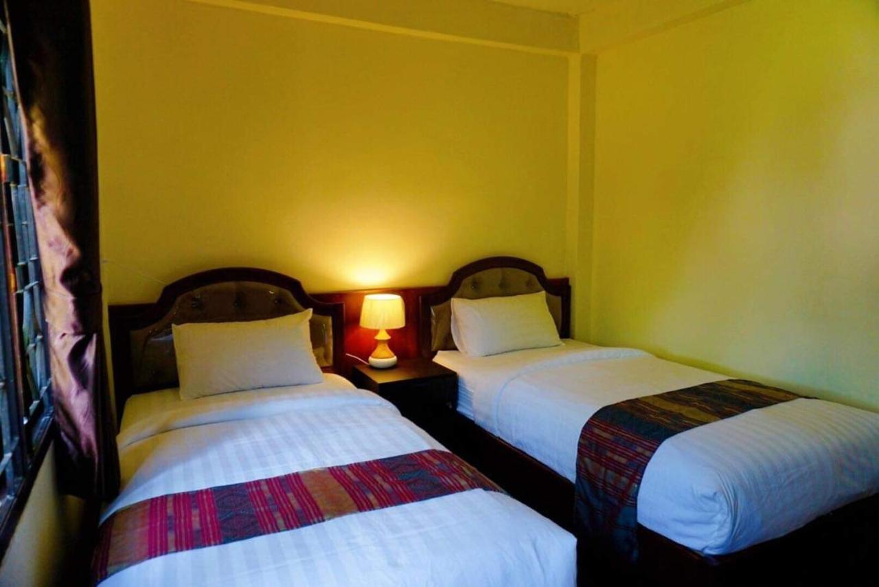 Punyin Hotel Inthanon -ปั้นหยิ่น โฮเทล Chom Thong Exterior foto